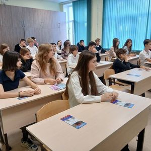 Представители ГАПОУ СО "Балаковский политехнический техникум" встретились с учащимися МАОУ СОШ № 4 и МАОУ СОШ № 12